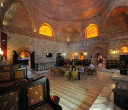 Akrabalar Ördekli Kültür Merkezi’nde Buluştu! “Osmanlı’nın Kalbinde Yaşıyoruz!”