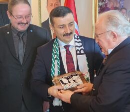 TÜRKOĞLU’NDAN  BURSASPOR’A  MAAŞ JESTİ!