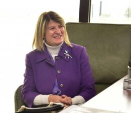 Dilek Durak; “Siyasetin İçinde Olmayacağım, Sosyal Dayanışmada Varım!”