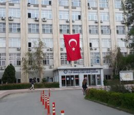 Uludağ Üniversitesi Sağlık Çalışanlarından “Sadaka Zammına” Tepki!