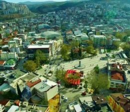 Emin Elüstü; O Sene Bu Sene İlçemizi Gerçek Sosyal Belediyecilik Anlayışıyla Biz Tanıştıracağız!