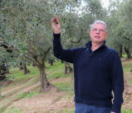 İYİ PARTİ’DEN CHP ADAYI’NA “KAÇAK İNŞAAT” SORULARI!