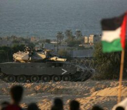 “GAZZE KONUSUNDA TÜM SİYASİ PARTİLERE BÜYÜK GÖREVLER DÜŞMEKTEDİR.”