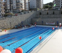 Bülent Erden; Vicdanları sızlatan bu büyük acziyet karşısında susan, üç maymunu oynayanları da esefle kınıyorum.