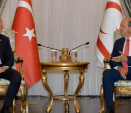 Dr. Fatih Erbakan, KKTC Cumhurbaşkanı Ersin Tatar ile görüştü