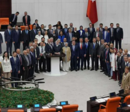 Sokak köpekleri ile ilgili yasa kabul edildi