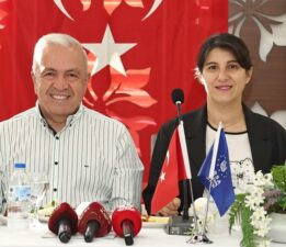 ÖZDEMİR: SOKAK HAYVANLARINI TOPLAMAYACAĞIZ