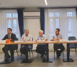 CAN ÇEKİŞEN EĞİTİM MASAYA YATIRILDI.