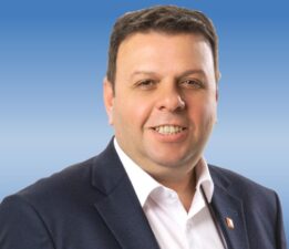 Cipinde ‘kaçak’ ürün ele geçirilen CHP Milletvekili Ediz Ün istifa etti