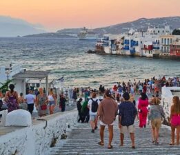 Turist sayısı azalsın diye vergilere zam yapacaklar