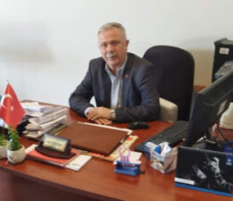 Sadece Mahallenin Muhtarı Değil, Ağabeysi…