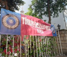 Türkiye Emekliler Partisi’nden Bursa’da Cumhuriyet Kahvaltısı!