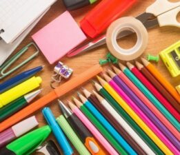 Nilüferli Kadın Derneklerinden Öğrencilere Burs, Okullara Kırtasiye Takviyesi!