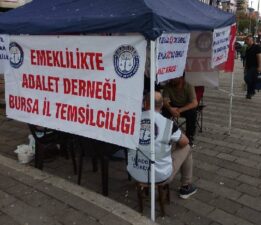 Emeklikte Adalet Arayanların Haklı Davalarında Onların Yanında Olacağız!