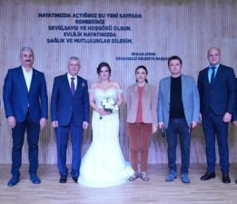 Osmangazi Gösteri ve Nikah Evi’nde İlk Nikahı Erkan Aydın Kıydı!