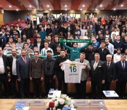 Bursaspor Başkanı Enes Çelik Mudanya Üniversitesi Öğrencilerine Futbolun Değerini Anlattı!