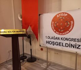 Elbette ki; ekonomideki yangını da hükümetimizin alacağı kararlar söndürülecektir.