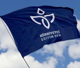 Hürriyetçi Eğitim Sen; “Bursa’da çok güzel şeylerde oluyor”