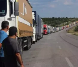 Kapıkule’de Kriz: Bakanlığın Plansızlığı Üreticiyi Mağdur Etti