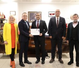 BÇMG’den Gemlik Belediyesi’ne Ziyaret! “Dertlerinizi Sıkıntılarınızı Yakından Takip Ediyoruz!”