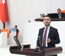 Komisyonu terk eden DEVA Partili Avşar;  “Sayın Bakanı komisyona getirebilmek için daha kaç can gitmeliydi!”