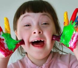 Unutmayalım ki farkındalık, sevgiyle başlar!