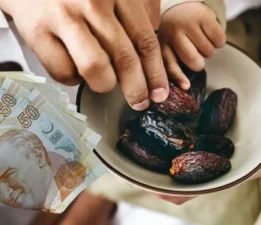 RAMAZAN’DA YARDIMLAŞMA: ONUR MU, GÖSTERİŞ Mİ?