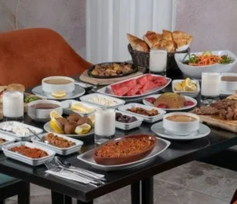 “Yetimin Hakkını Sofralara mı Seriyorsunuz?”