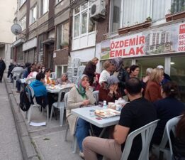 Asırlık Esnaftan Sokak İftarı!