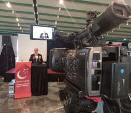 Bu iki yüzlülüğün mutlaka bitmesi lazım