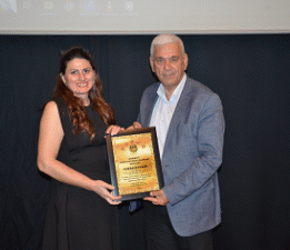 TOPRAĞIN GÜCÜNE İNANAN KADIN: SUZAN KAYNAR’A TARIMDA VİZYONER LİDERLİK ÖDÜLÜ