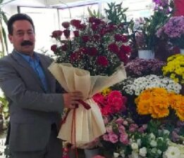 Vanlılar Derneği’nden Anlamlı Anneler Günü Mesajı: “Cennet Ayaklarınızın Altında”