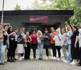 Altınşehir Mahallesi Kadın Derneği’nden Anlamlı Anneler Günü Etkinliği: Keçeden Bereket Kuşları Yapıldı