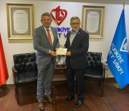 *Mazlum Filistin Halkına Umut ve Kardeşlik Eli*