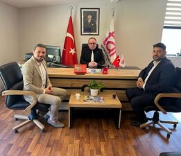 DEVA Partisi Bursa İl Başkanı Tayfun Öztürk ve Osmangazi İlçe Başkanı Hüseyin Düzgün’den Erten Kayan’a Ziyaret