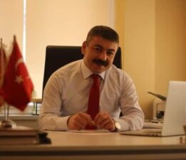 Savaş Arslan’dan Mecnun Otyakmaz’a Destek Mesajı: “Göstermelik Kahramanlara Kanmayalım”