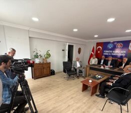 Diyanet Personeline Kariyerde Adalet Talebi: “Sınavsız ve Kıdeme Dayalı İlerleme Hakkaniyetin Gereğidir”