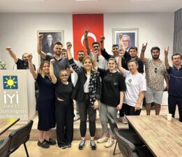 “Elektrikler Kesildi, Umutlar Yanmadı!” – İYİ Parti Osmangazi Gençliği Karanlığı Aydınlattı!