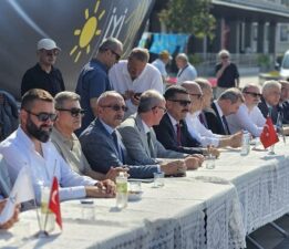 İYİ Parti Bursa İl Başkanlığı’ndan Bayramda Toplumsal Dayanışma Çağrısı: “Bayram Sevinci Yerini Kaygıya Bıraktı”