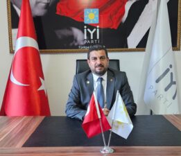 Halis Çelik’ten Sert Eleştiri: “Gemlik Belediyesi İhtiyaç Sahibine Ekmek Değil, İndirimli Pasta Satıyor!”