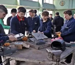 Fatih Yeniay ve İbrahim Çelikkaya: “Sadece staj ve çıraklık mağdurlarının değil, Türkiye’nin geleceğinin yanındayız”