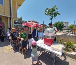 BURSA’DA GÖNÜLLERE DOKUNAN HAREKET: BEYCELİ ONUR ÇETİN’DEN PAMUK ŞEKERLİ UMUT ETKİNLİĞİ