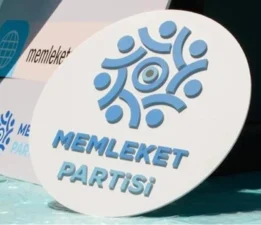 Memleket Partisi Kurultayı Karıştı: “Devam mı, Dağılma mı?” Tartışması Salona Yansıdı