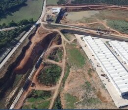 BURSA’DA EMEĞİN SESSİZ ÇIĞLIĞI: ESNAFI 17 YILDIR SÜREN BU SÖMÜRÜNÜN HESABINI KİM VERECEK?