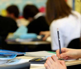 “Türkiye’de Eğitim Çocukların Değil, Velilerin Kâbusu Haline Geldi!”