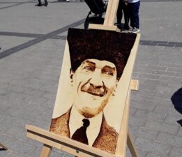 “Sanatsız Bir Millet, Köklerinden Kopar!”