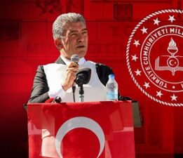 “Çekildik Tiyatrosu İhanetin Belgesidir!”