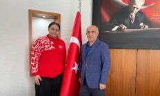 Kaymakam Osman Aslan Canbaba’dan Dünya İkincisi Duru Erinç’e Tebrik ve Destek Sözü