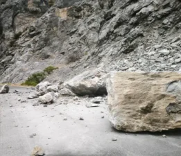 Bursa Büyükşehir Belediyesi Dündar Köyü’nde Yaşanan Heyelan Sonrası Hızla Harekete Geçti