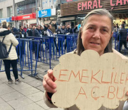 Türkiye Emekliler Derneği Bursa Şubesinde Emeklilerin Sorunları Masaya Yatırıldı